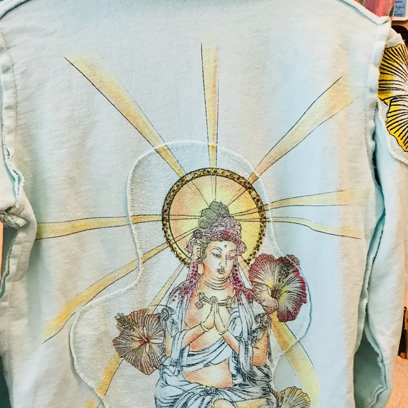 Adorable Hooded Sweatshirt - Picture 2 of 2